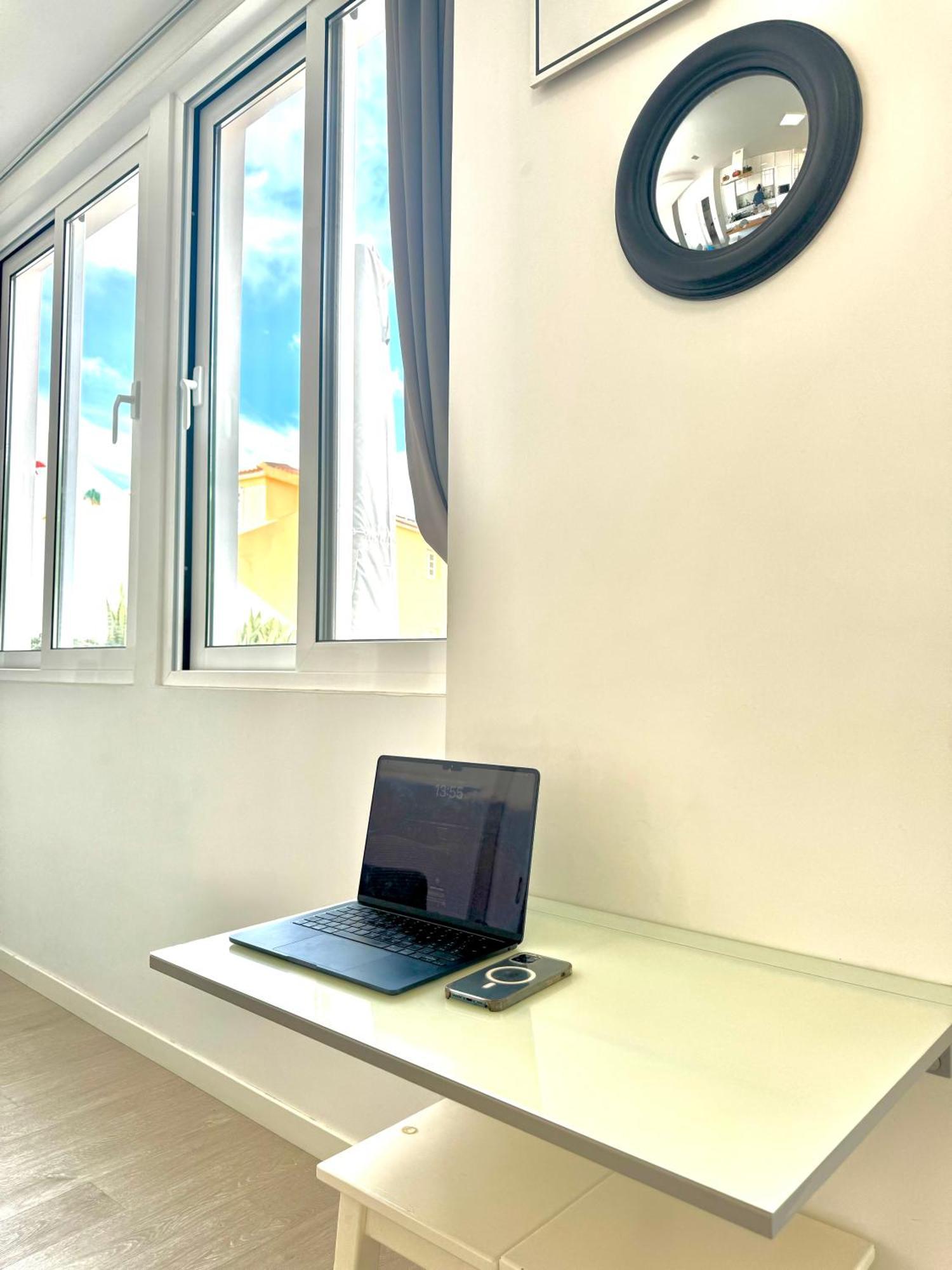 Cristalia,Roof Terrace In City Center, Garage, Netflix 75Inch Tv Funchal  Bagian luar foto